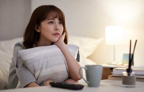 リラックスする女性